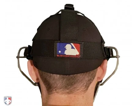 Wilson Umpire Gear Wilson MLB Titanium Umpire Mask With Two-Tone - Image 3