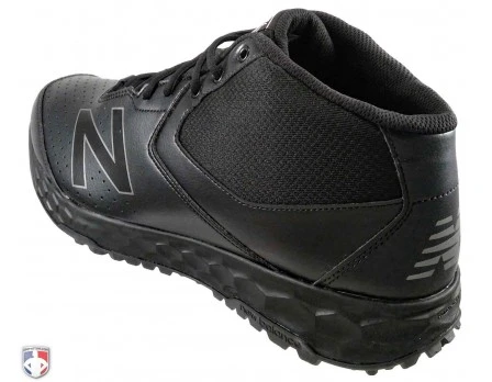 New Balance Referee And Umpire Shoes New Balance V3 All-Black Mid-Cut Umpire Base Shoes - Image 3